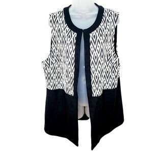 Chico's Black & White Faux Suede Geometric Print Vest with Front Pockets Size XL